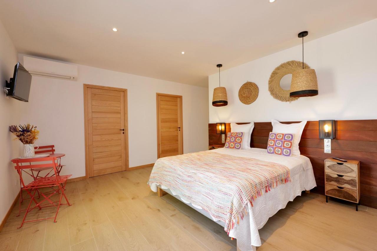 פיגארי Domaine Pozzo Di Mastri Hotel & Spa מראה חיצוני תמונה