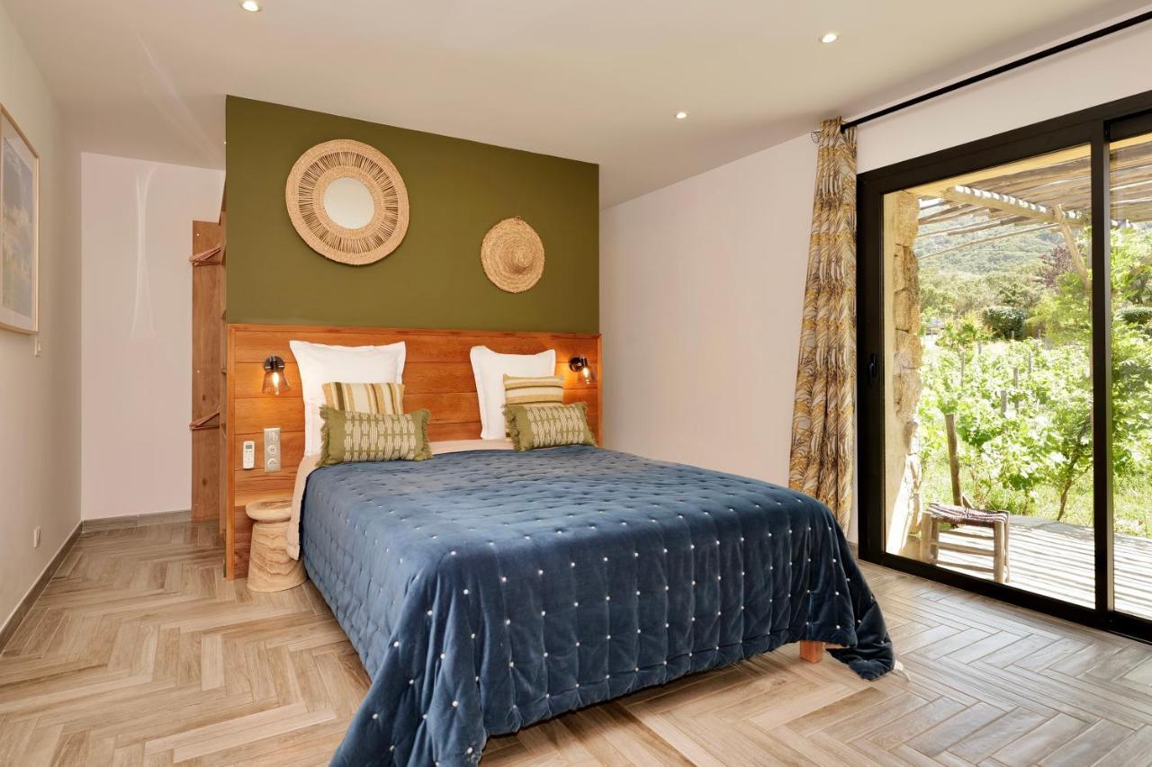 פיגארי Domaine Pozzo Di Mastri Hotel & Spa מראה חיצוני תמונה